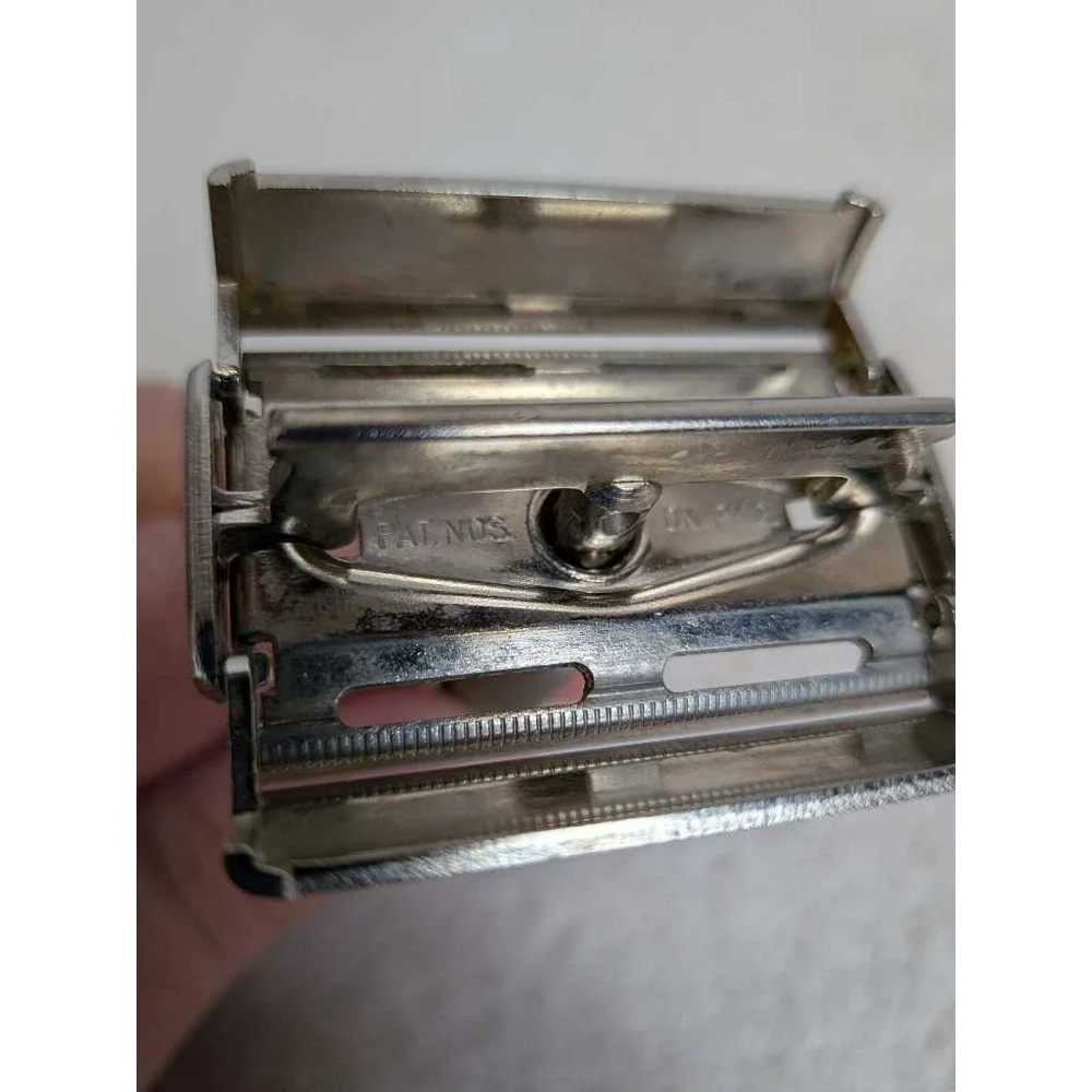 Vintage Gillette Safety Razor Double Edge‎ DE TTO Classic Shaving Tool